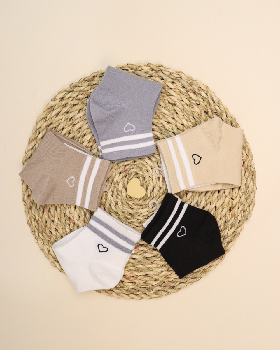 IMG_9423 جوراب نیم ساق طرح قلب زنانه 1353 - Image 1