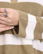 بلوز رینگی یقه دار دو دکمه زنانه 1382 - Image 6